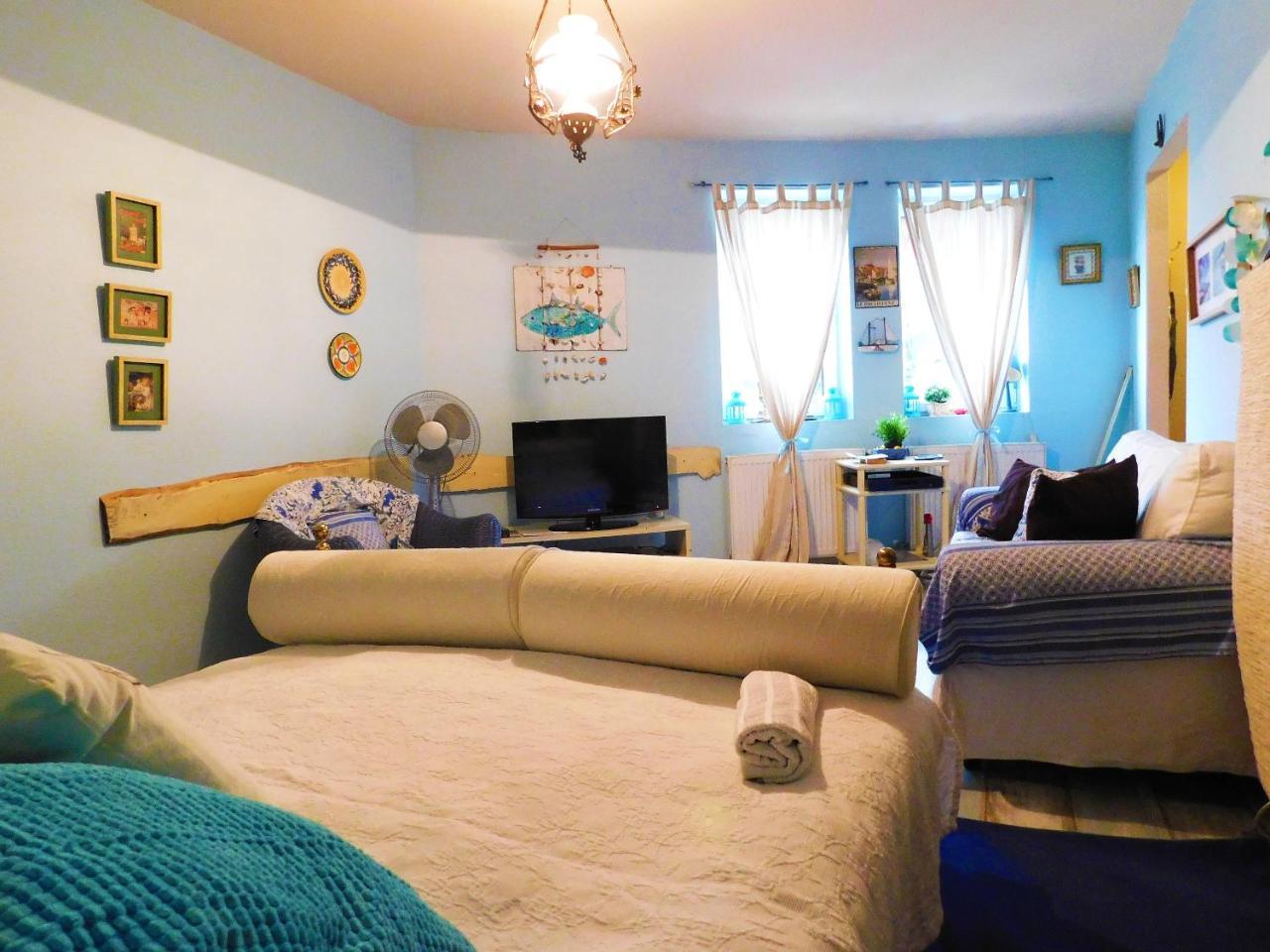 Best View Small House Free Parking Self Check-In Budapest Extérieur photo